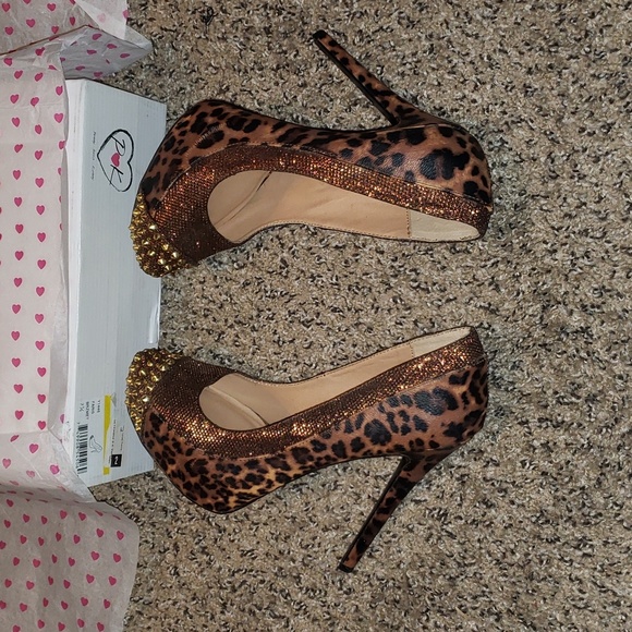 P♡K leopard print & gold spikes super high heels pumps Faris Brzmet sz 7.5 - Picture 8 of 16
